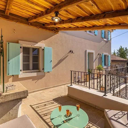 Case de vacanță Mavra With Private Pool *