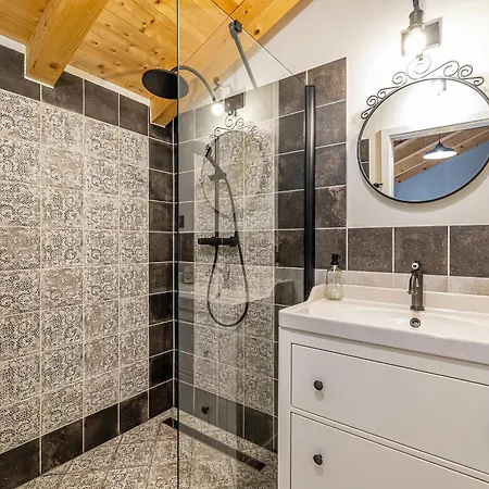 Holiday home Mavra With Private Pool Risika