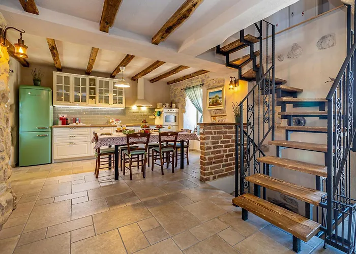 Mavra With Private Pool 度假居