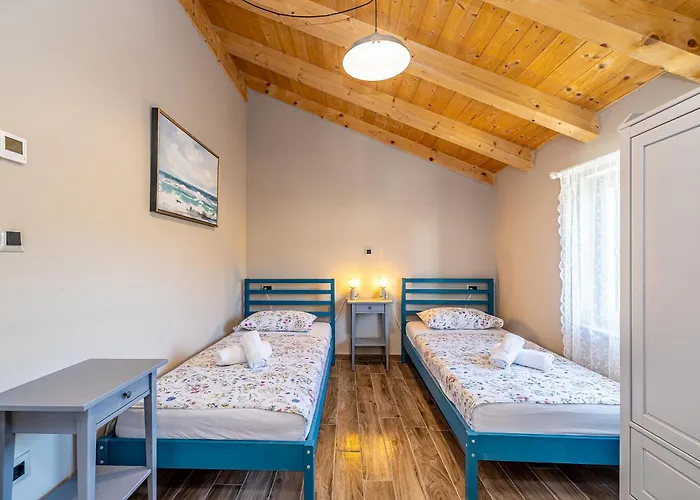 Mavra With Private Pool