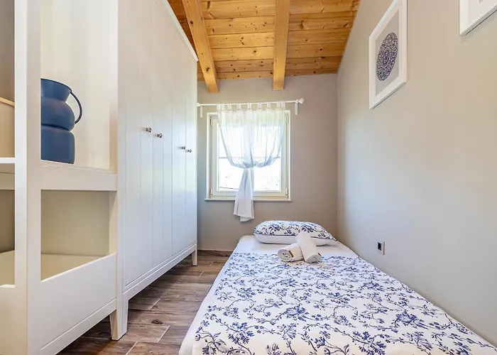 度假居 Mavra With Private Pool *