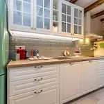 Mavra With Private Pool بيت للعطل *